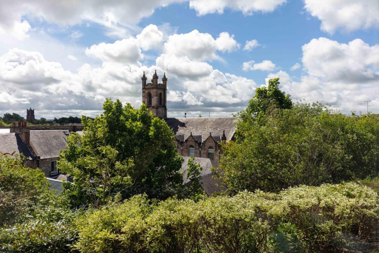 Walker Suite No 60 - Donnini Apartments Kilmarnock Esterno foto